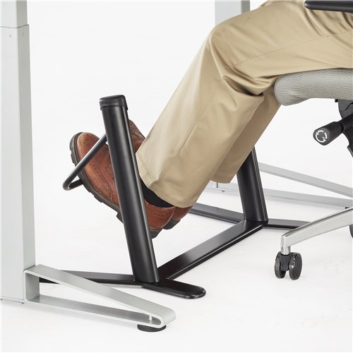 Dynamic Footrest with Swing Bar Safco Products